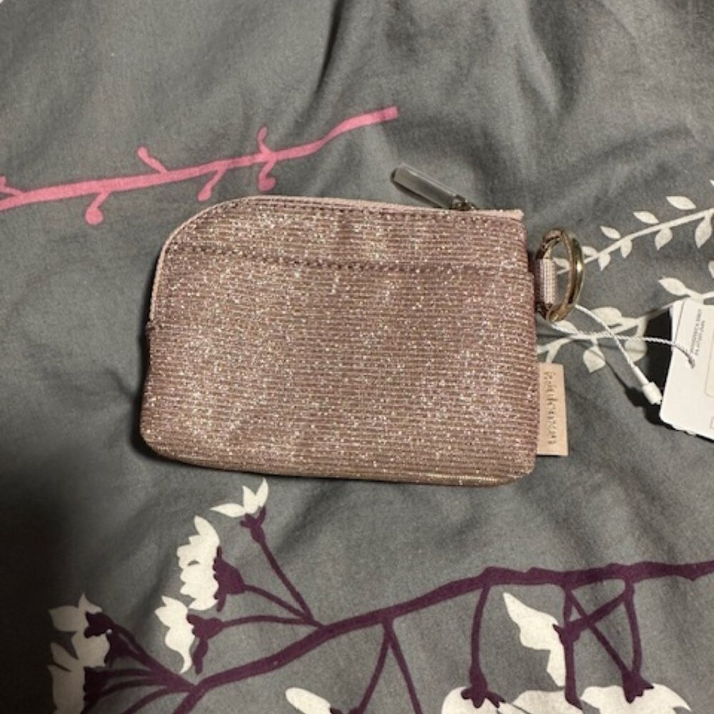 NWT CHampagne pink gold clippable card pouch - Picture 2 of 4